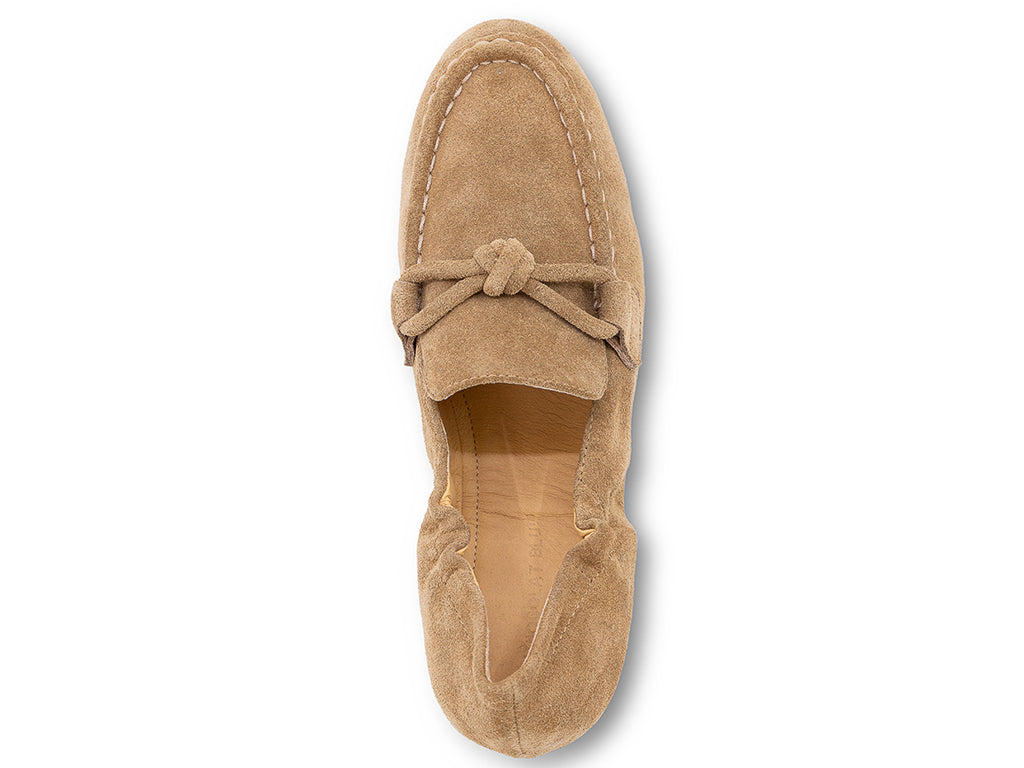 camel suede moccasin loafer with a knotted detail on the vamp - top view