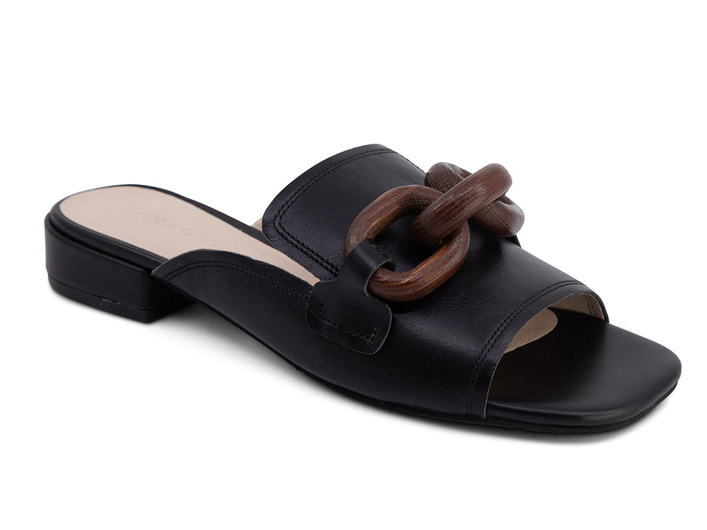 Bell_Black Leather_front angle view