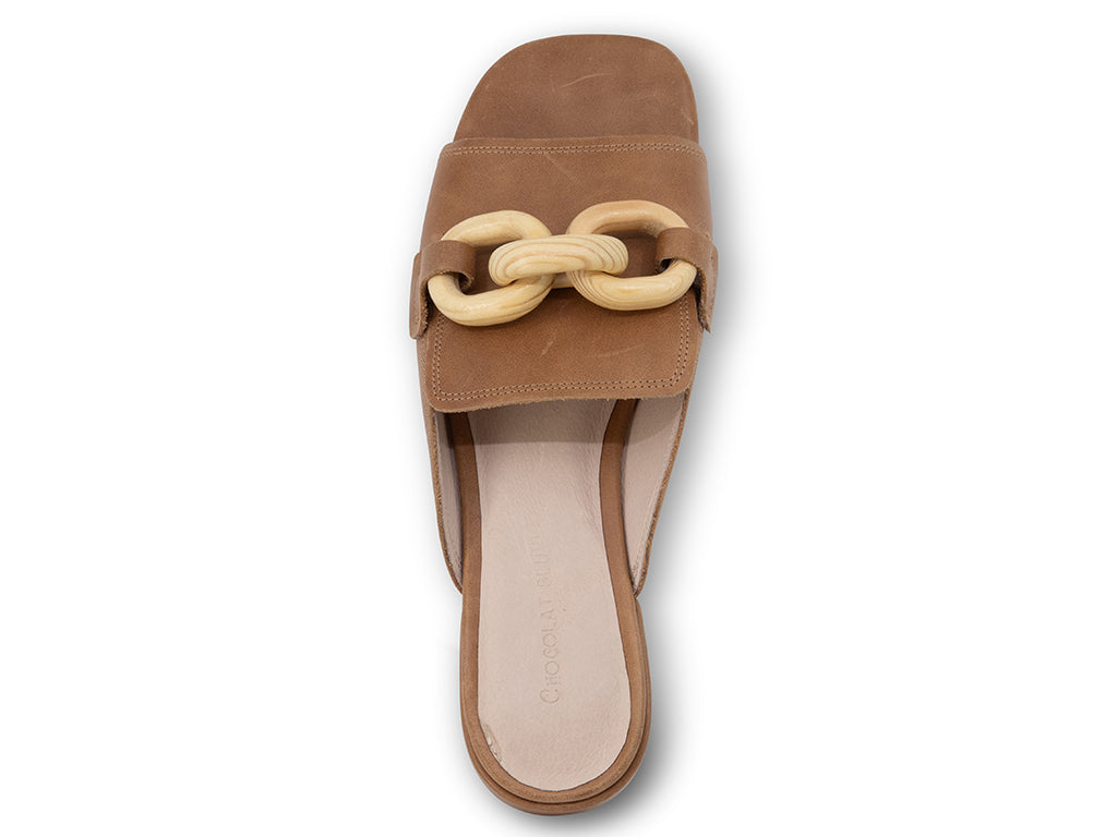 Bell_Camel Leather_top upper and buckle view