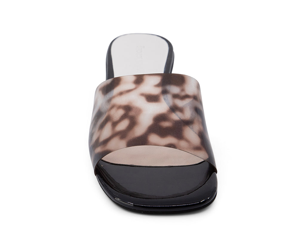 Beyla_Leopard Vinyl Upper Black Patent Lining_front and toe area view