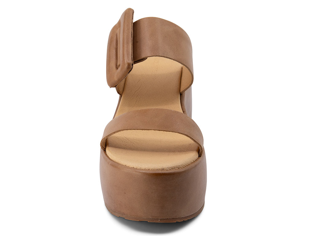 Kaira_Camel Leather_front and toe area view