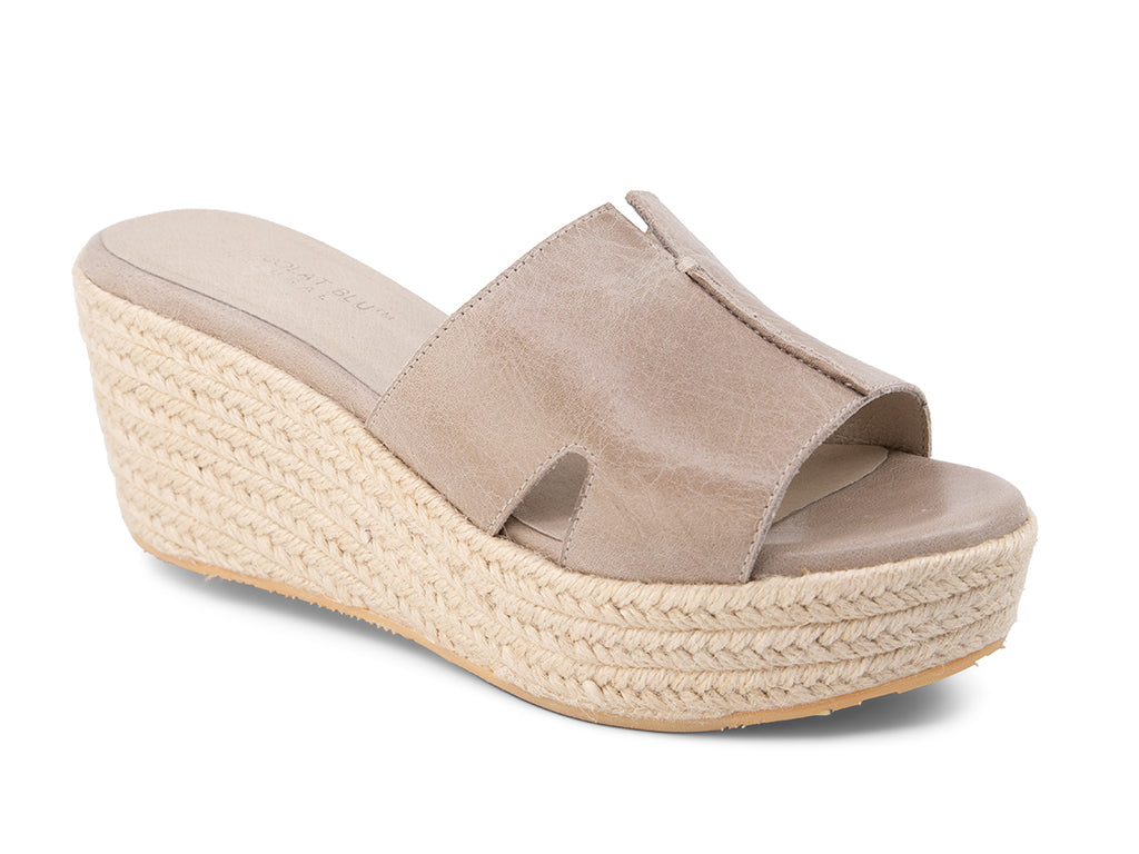 Willena_Taupe Leather_front angle view