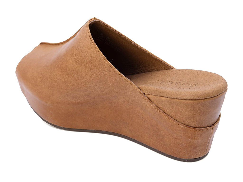 wedge slide with reversed stitched - back angle view