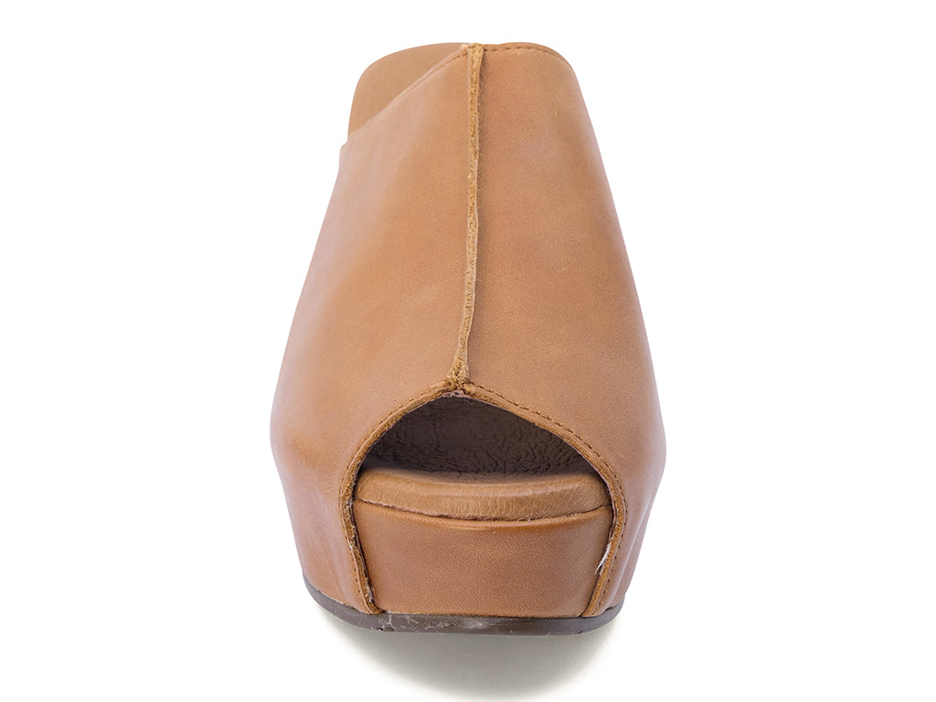 wedge slide with reversed stitched - front view